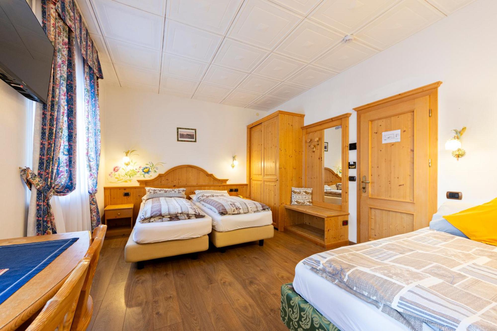 Monza Dolomites Hotel Moena Exterior photo
